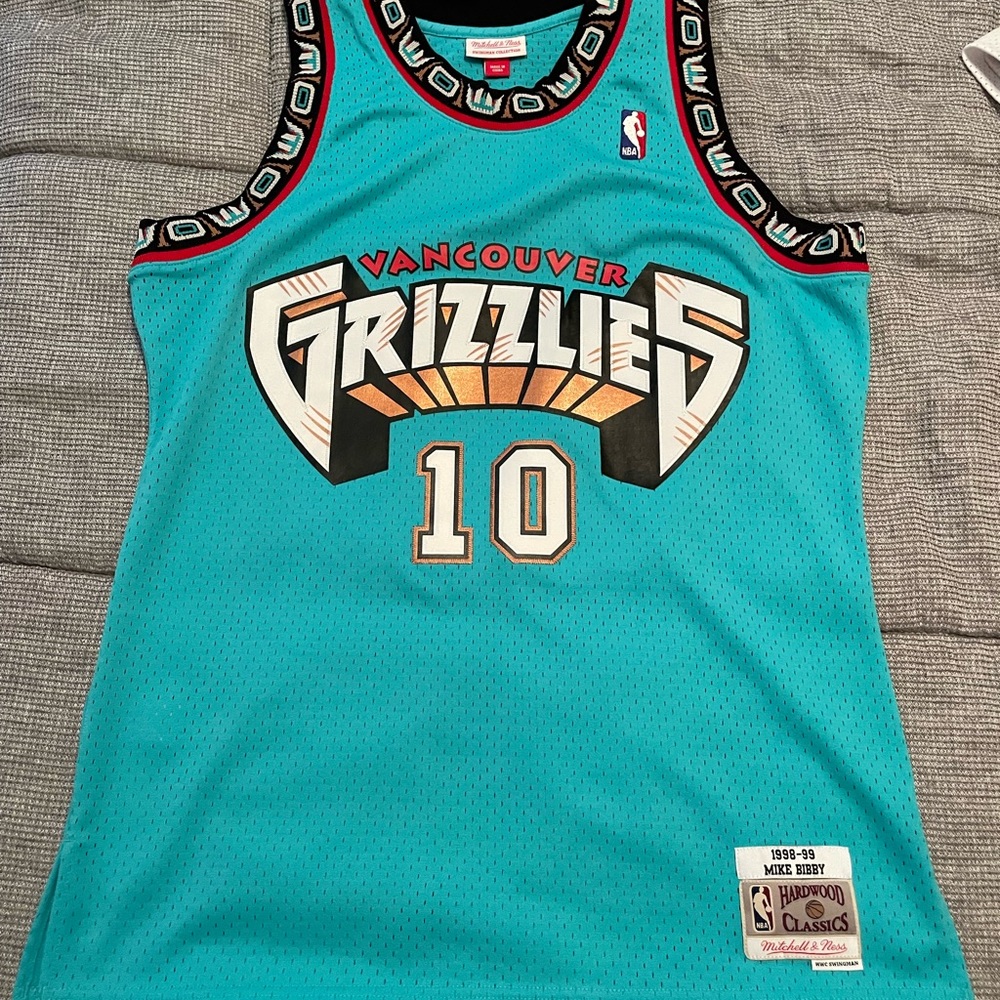 Mike Bibby Vancouver Grizzlies Mitchell & Ness Swingman jersey